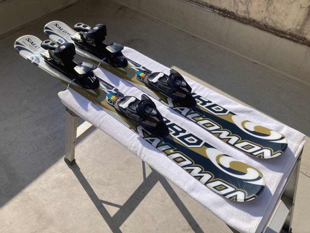 ショートスキー　(ファン)ボードと解放ビィンディング のセット SALOMON