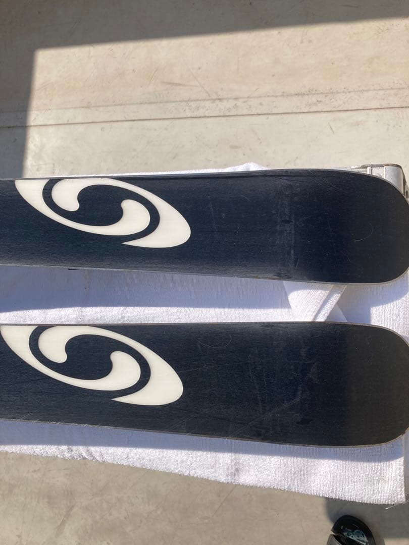 ショートスキー　(ファン)ボードと解放ビィンディング のセット SALOMON