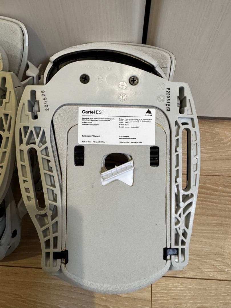 スノーボード 22-23 Burton Cartel EST