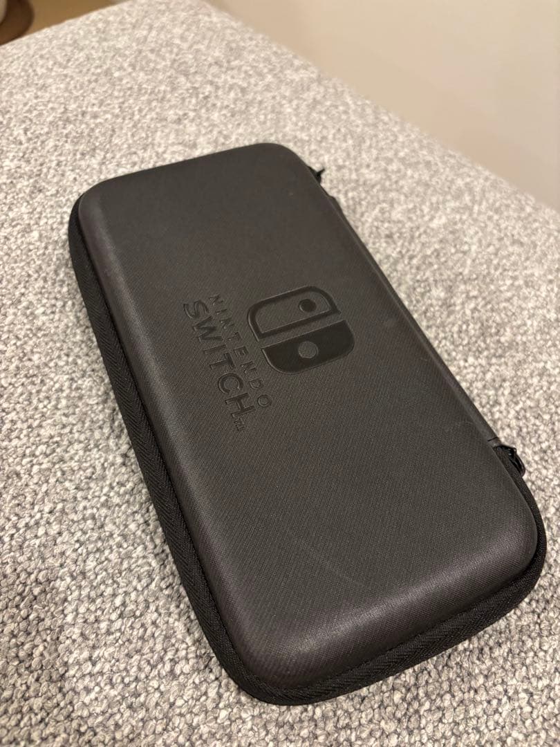 Nintendo Switch Lite グレー ケース付き。ACアダプター無し