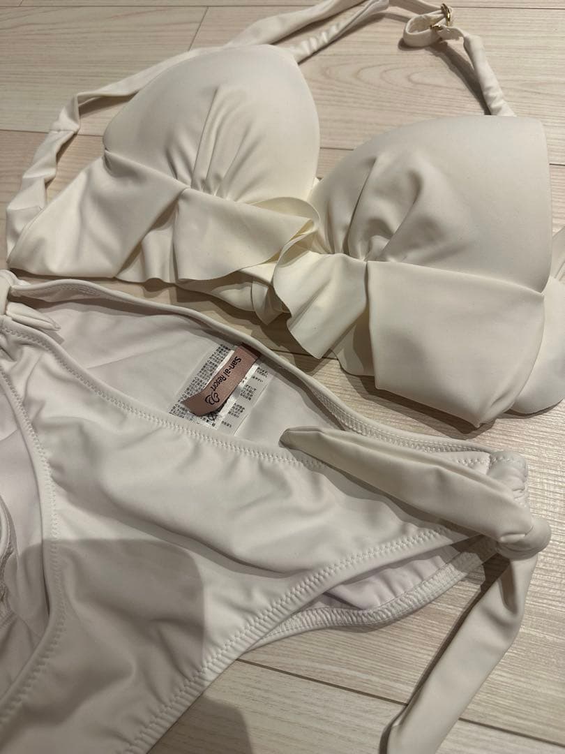 三愛水着　Solidノンワイヤービキニ 9M San-ai Resort 白