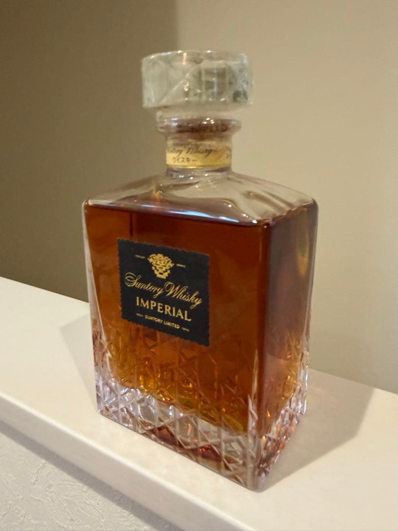 サントリーウイスキー インペリアル￼ カガミクリスタル 600ml 箱有り