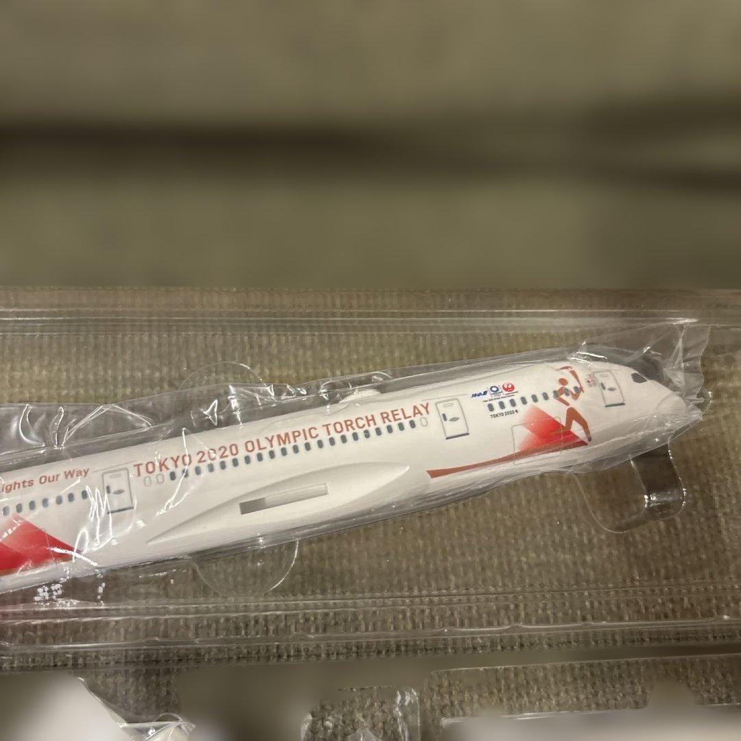 ANA 東京2020 オリンピック　聖火特別輸送機　モデルプレーン　1/200