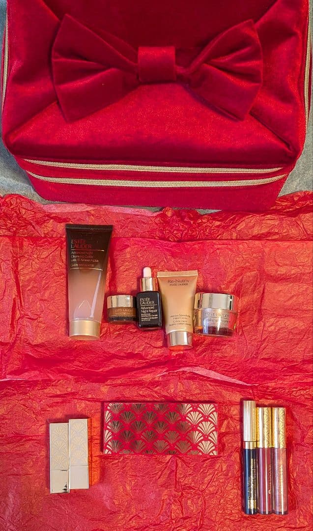 新品エスティローダークリスマスコフレタカミスキンピール×2マスクアクアポン×3