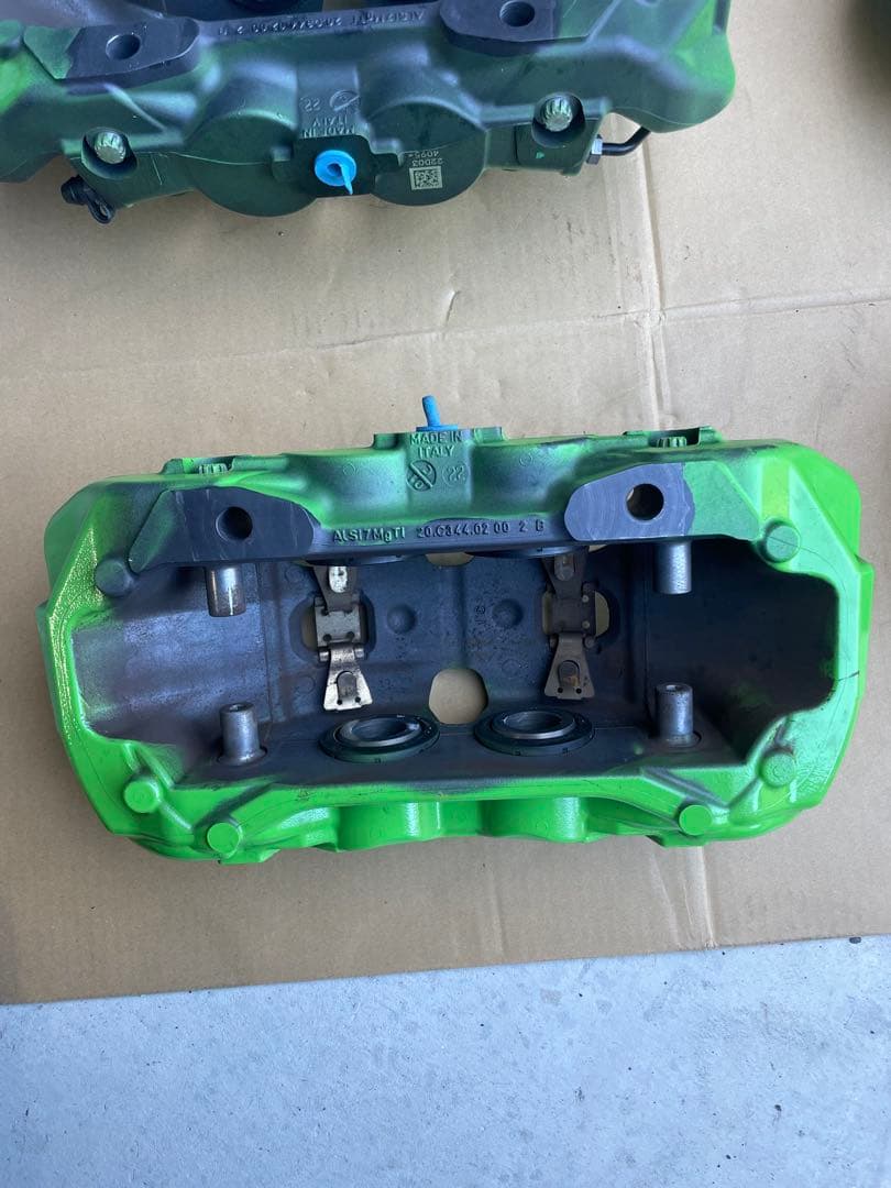 ポルシェカレラ911 ブレーキキャリパー純正4個セット