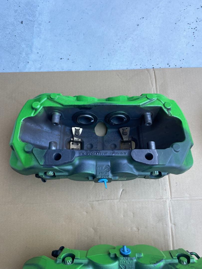 ポルシェカレラ911 ブレーキキャリパー純正4個セット