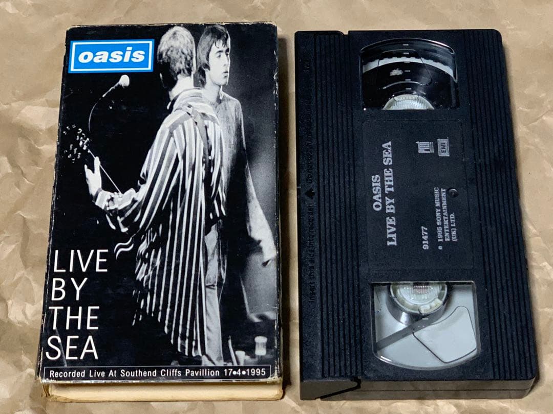 Oasis Live By the Sea [VHS] オアシス　ライブビデオ