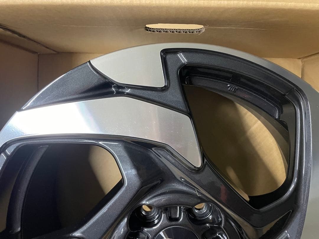 クロストレック ストロングハイブリッド スバル 純正　ホイール 18インチ