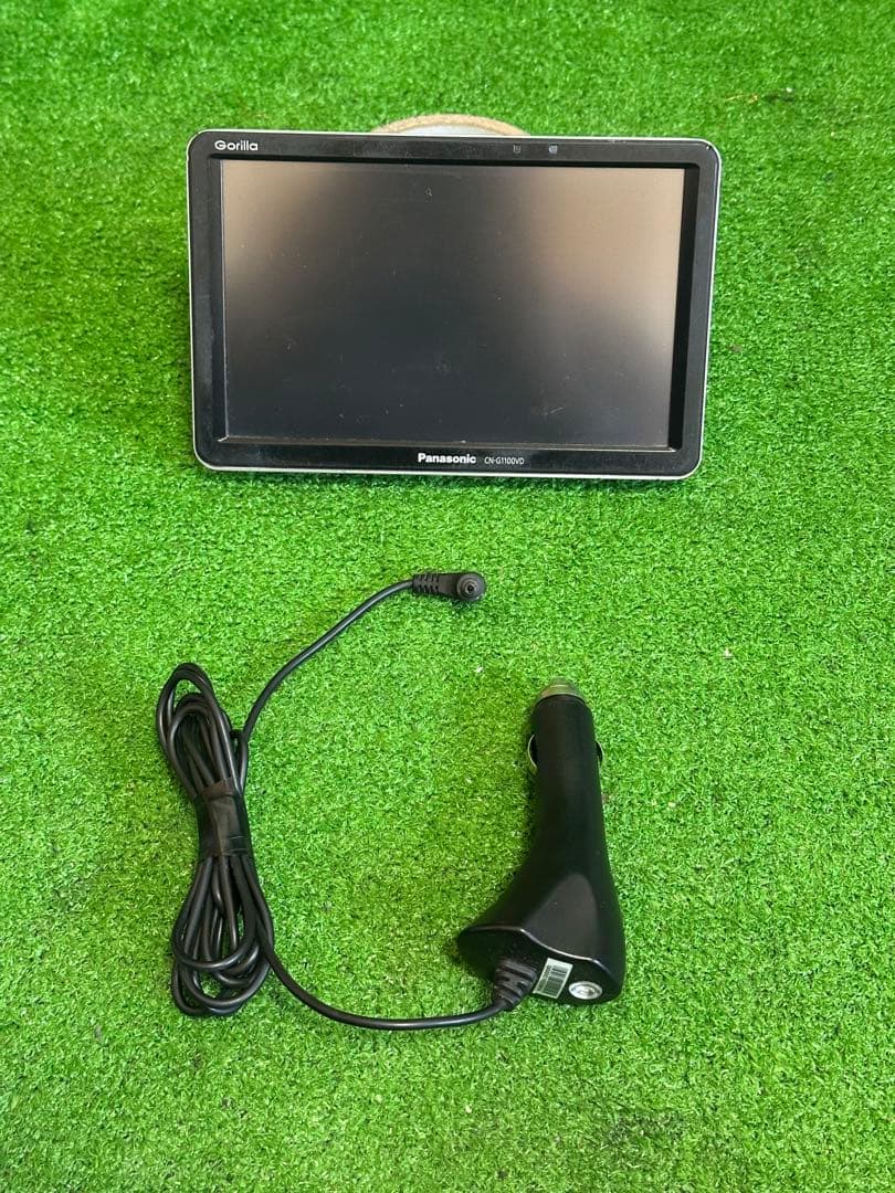 パナソニック CN-G1100VD ポータブルナビ. 地図データ2017 年製