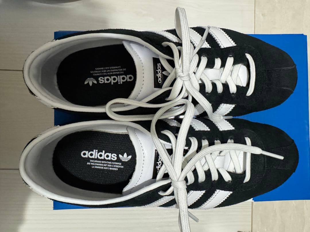 アディダス トーキョー 23.5センチ ブラック　TOKYO