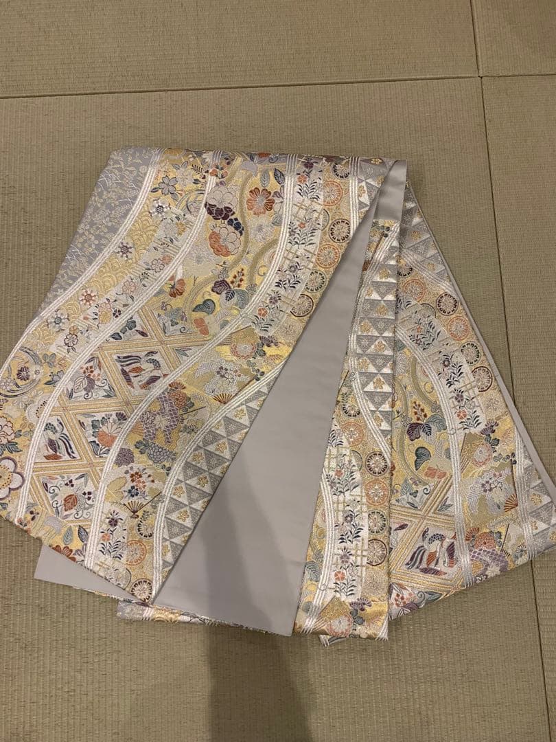 袋帯　正絹　美品　古典調　グレー