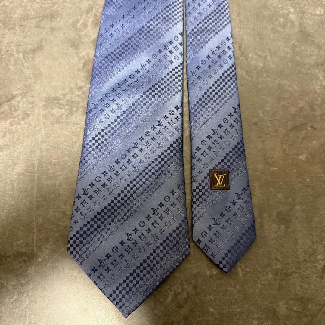 極美品✨LOUIS VUITTON　ネクタイ　モノグラム　ストライプ　現行　希少