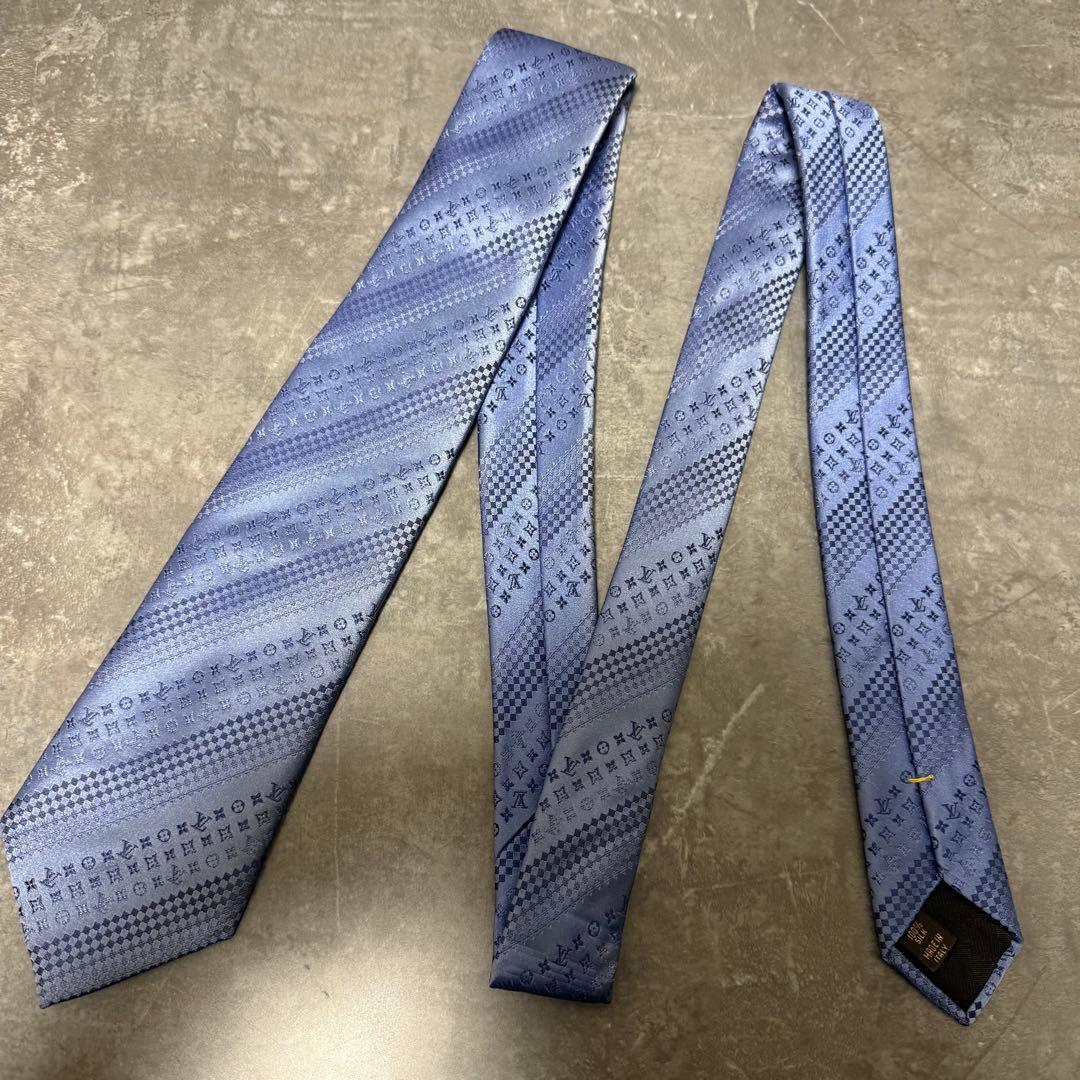 極美品✨LOUIS VUITTON　ネクタイ　モノグラム　ストライプ　現行　希少
