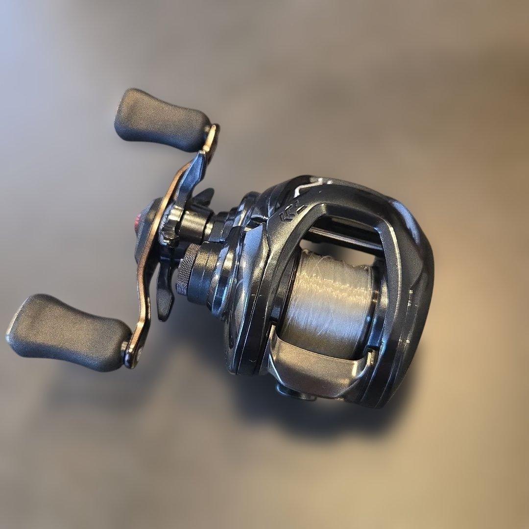 タトゥーラsvTW バス釣り　ベイトリール