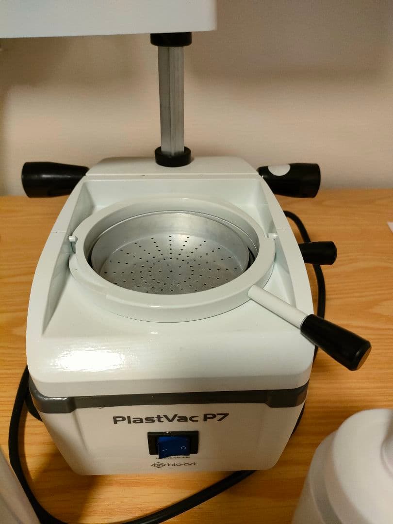 t*1様 PlastVac P7 プラストバック 歯科技工用成型器