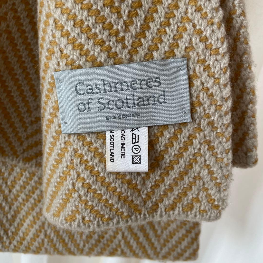 こあら　カシミヤ100％ ヘリンボーンパターンマフラー ベージュ系