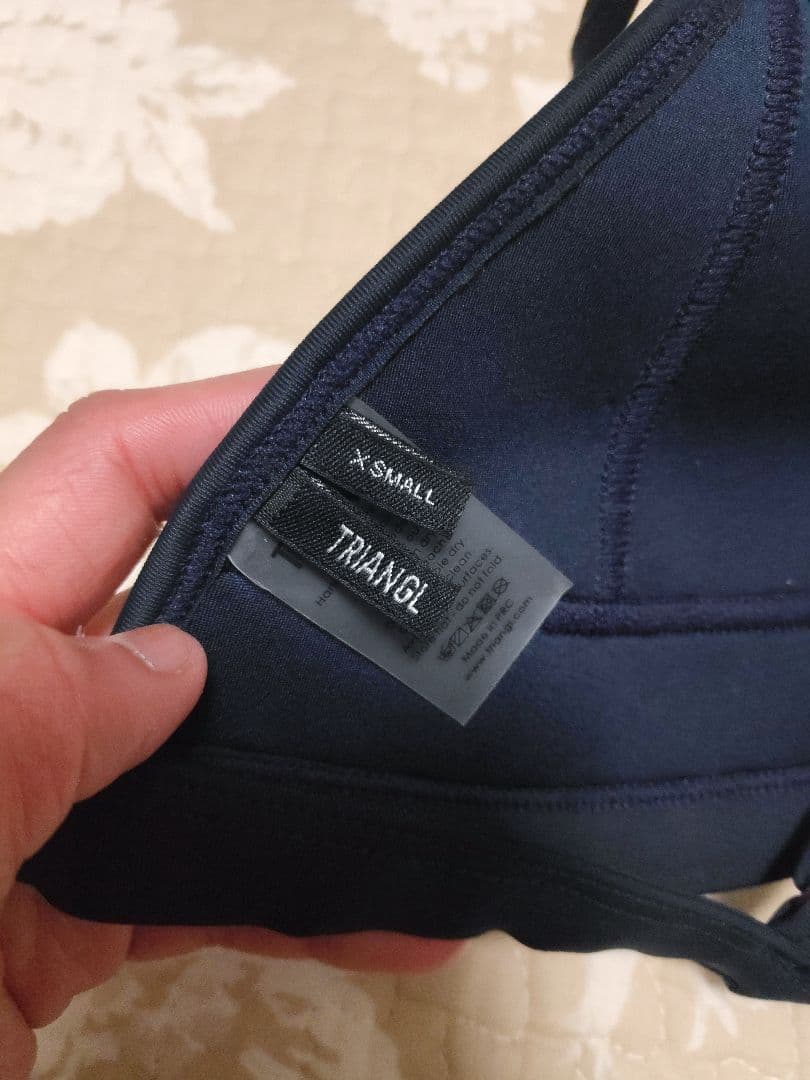 新品 未使用 TRIANGL ビキニ 水着 ブラック セパレート オーストラリア