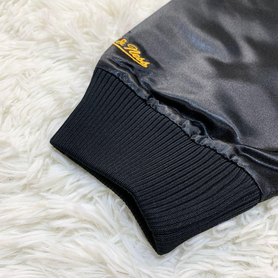 【良品】ミッチェルアンドネス スタジャン　黒　LAKERS XXLサイズ