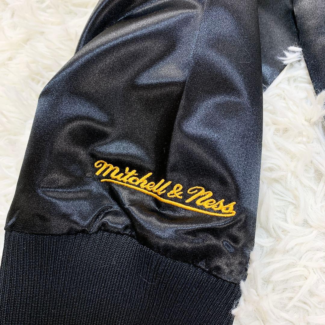 【良品】ミッチェルアンドネス スタジャン　黒　LAKERS XXLサイズ