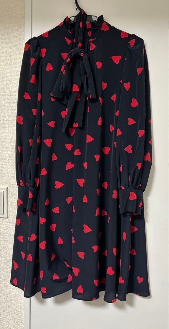 【LOULOU WILLOUGHBY】デシンハートプリントフラッパーワンピース