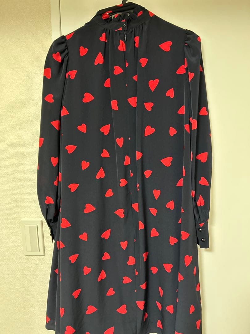 【LOULOU WILLOUGHBY】デシンハートプリントフラッパーワンピース