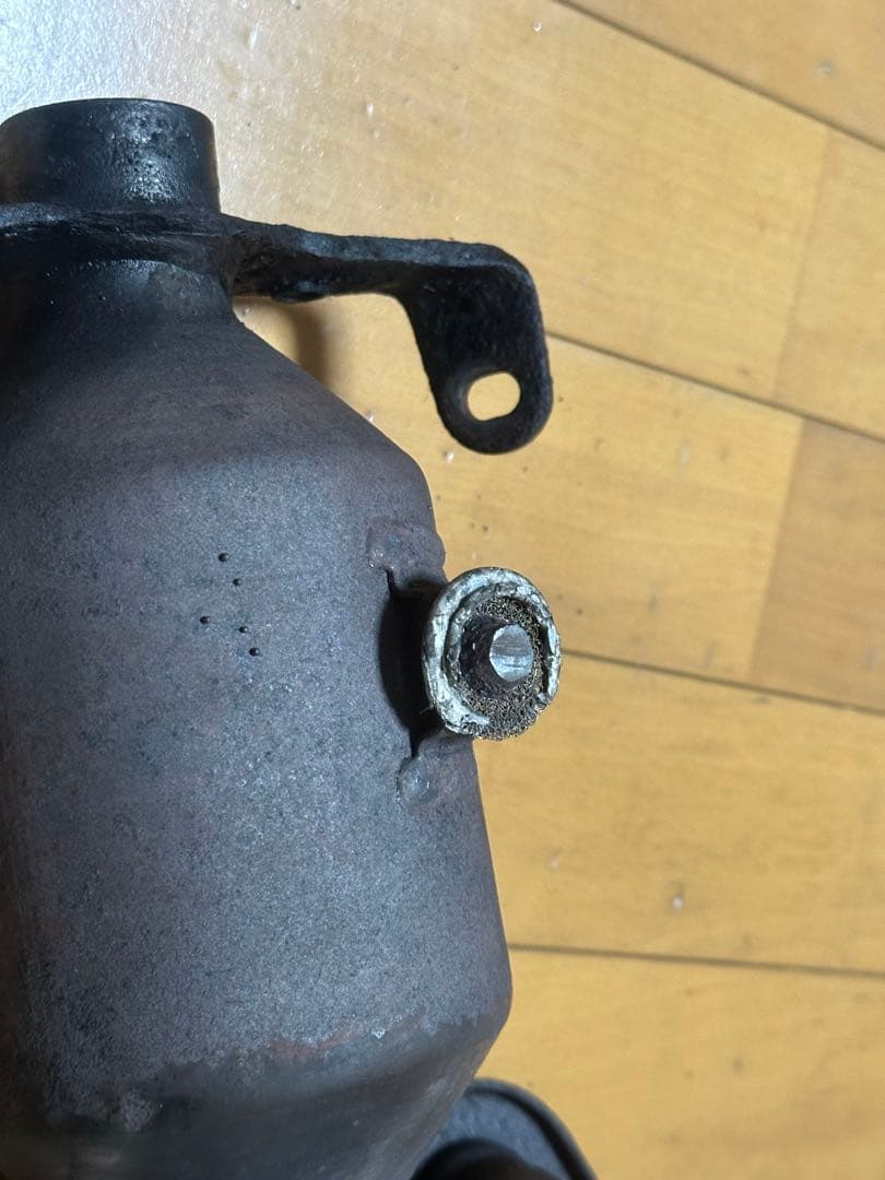 タント　L375S 触媒