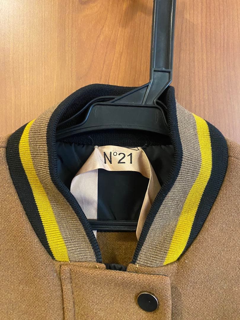 N°21 ブラウン ブラック アウター