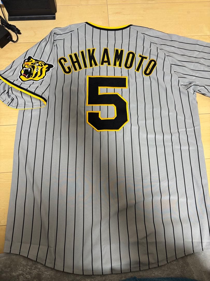 阪神タイガース 近本光司 ユニフォーム ビジター O XL