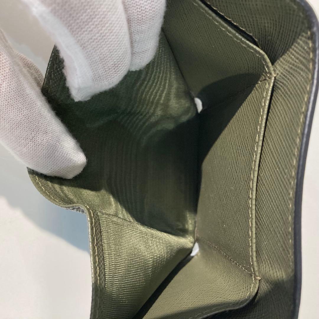 s1681 プラダ 美品 サフィアーノレザー 三つ折り財布 オリーブグリーン