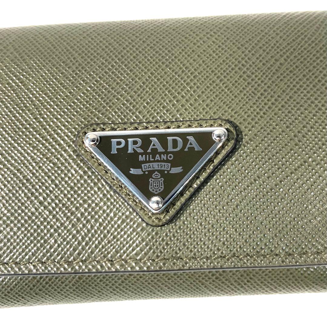 s1681 プラダ 美品 サフィアーノレザー 三つ折り財布 オリーブグリーン