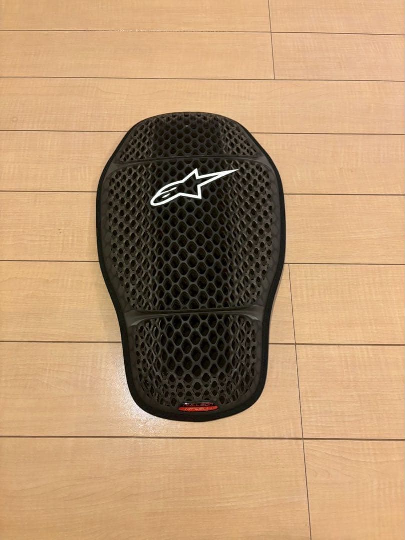 Alpinestars メッシュバイクジャケット ブラック　背面プロテクター付き