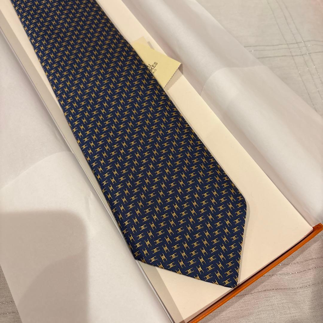【新品、未使用】HERMES エルメス　ネクタイ ネイビー/イエロー