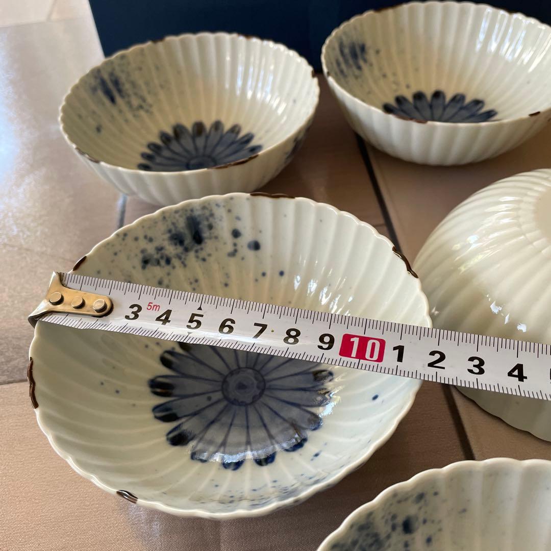 有田焼福泉窯手描き菊花型中鉢