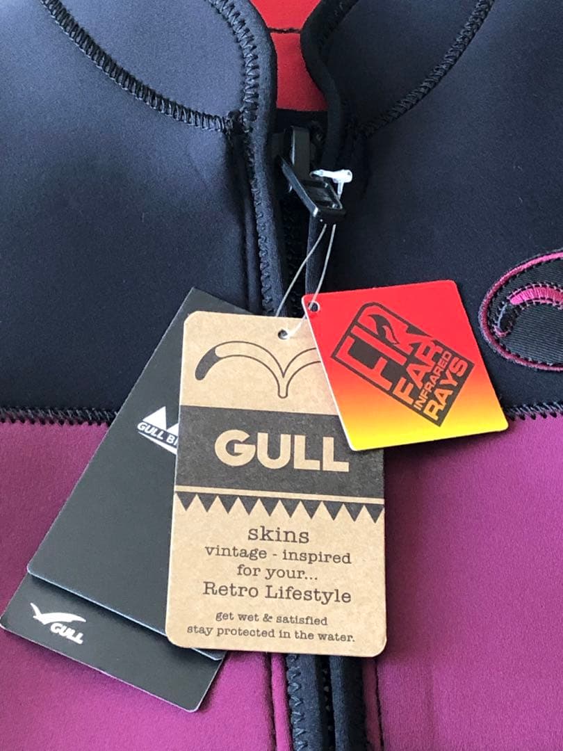 GULL 4mm SKIN JACKETタッパー ブラック/ボルドーLサイズ