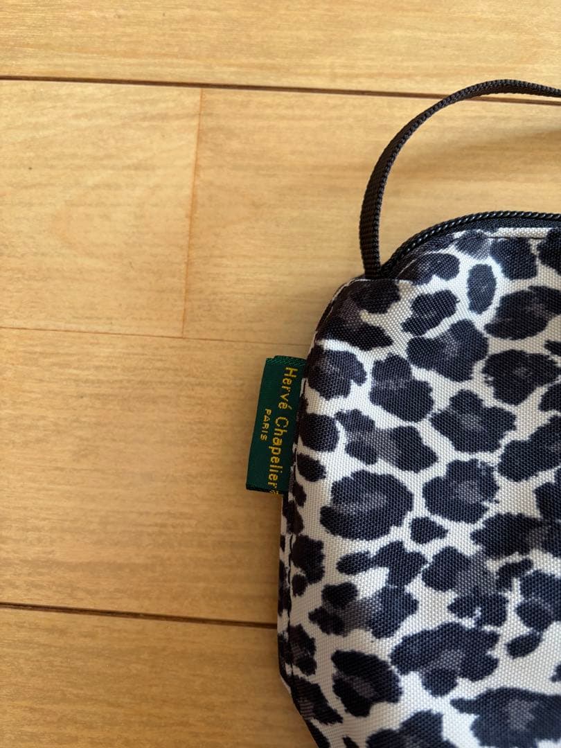 エルベシャプリエ　グリーンレーベル別注　ビッグポシェットレオパード(グレイ)