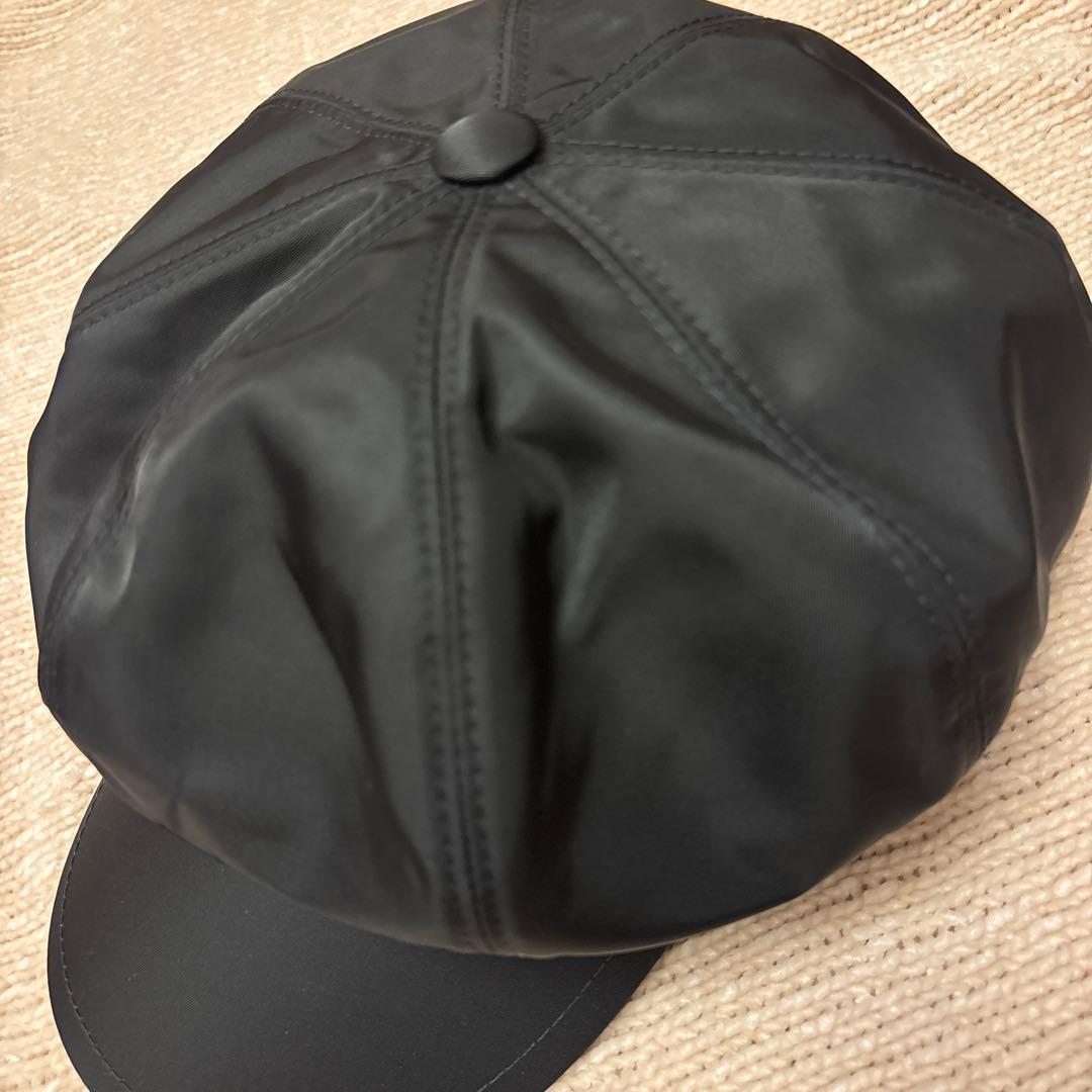 プラダ　ナイロンキャスケット　Mサイズ