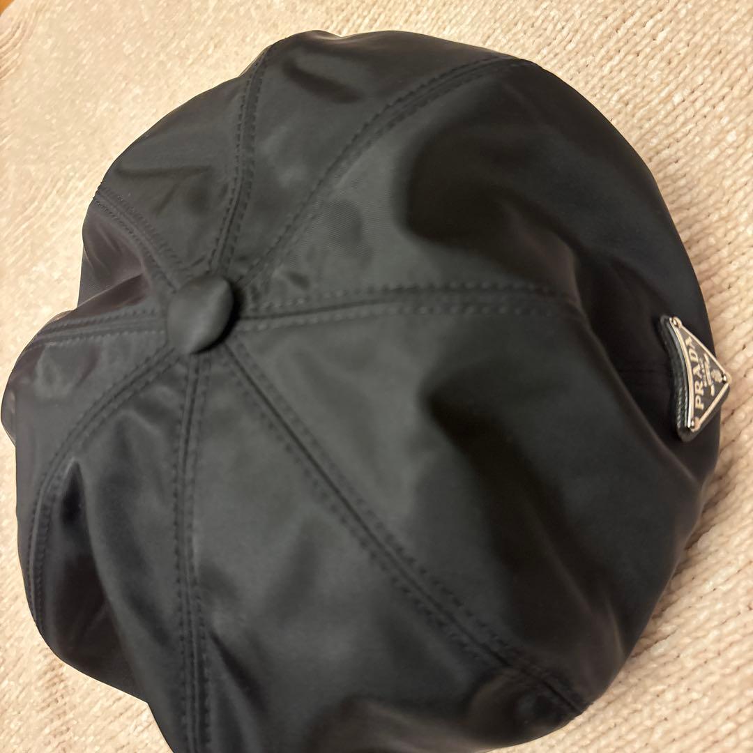 プラダ　ナイロンキャスケット　Mサイズ
