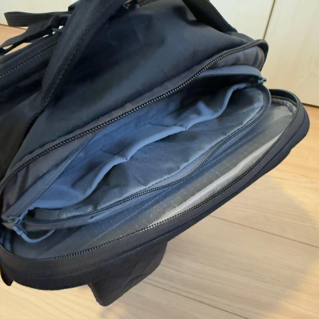 バッグ Able Carry Max EDC X-Pac Tarmac Black