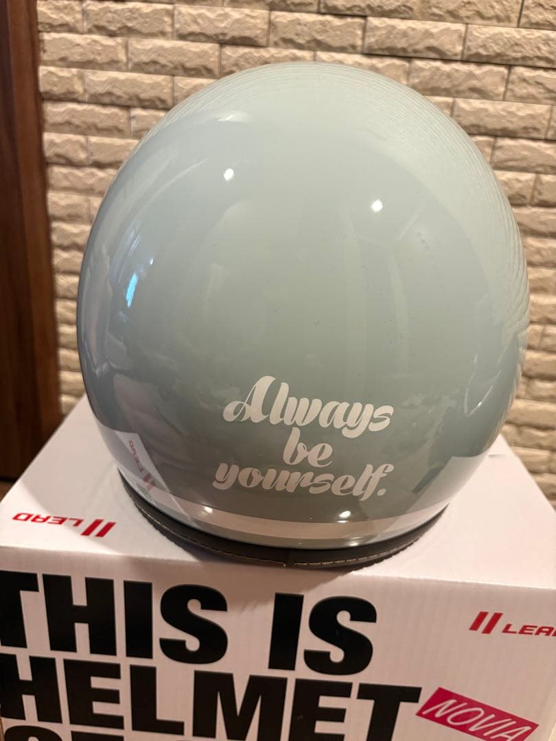 【送料込み】新品 リード工業 NOVIA 水色 ジェットヘルメット ノービア