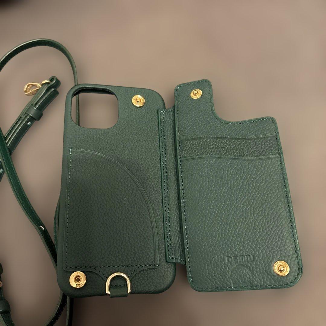 DEMIUグリーン 手帳型iPhoneケース　BALLON ストラップ