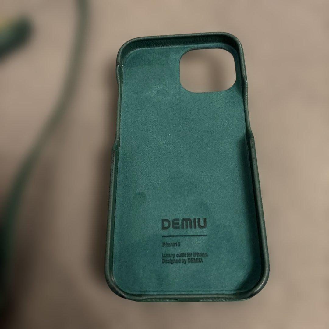 DEMIUグリーン 手帳型iPhoneケース　BALLON ストラップ