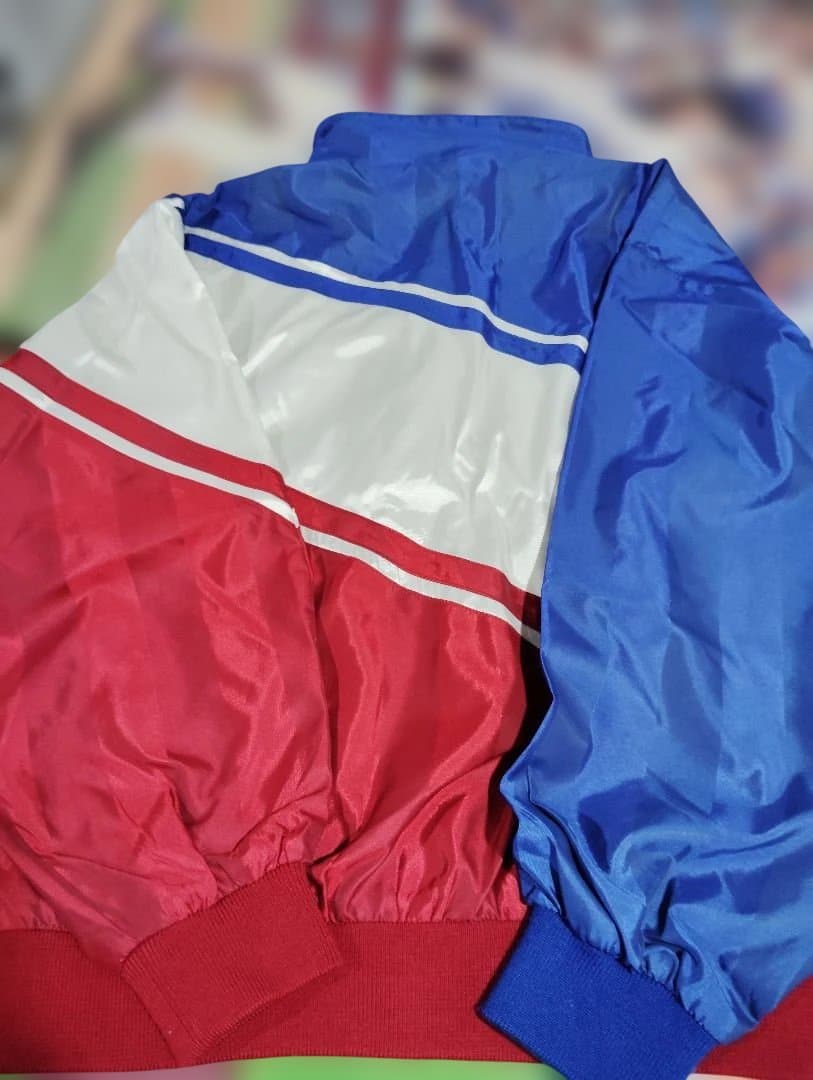 狼*様 ヤクルトスワローズ　実使用グランドコート　サイズO　DESCENTE