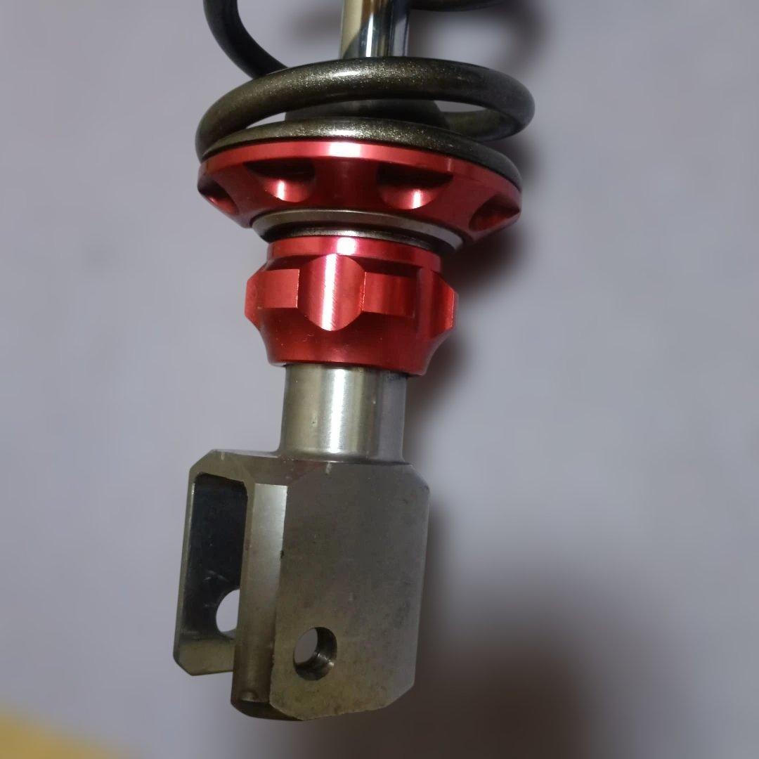 シグナスx　リアRPM ショックアブソーバー 赤/黒