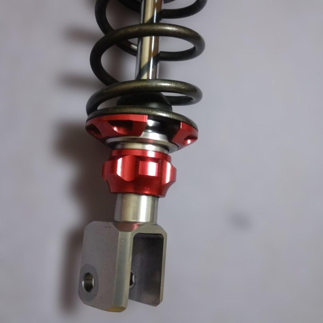 シグナスx　リアRPM ショックアブソーバー 赤/黒