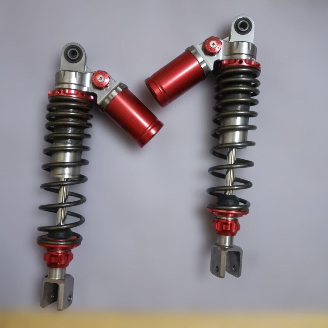シグナスx　リアRPM ショックアブソーバー 赤/黒