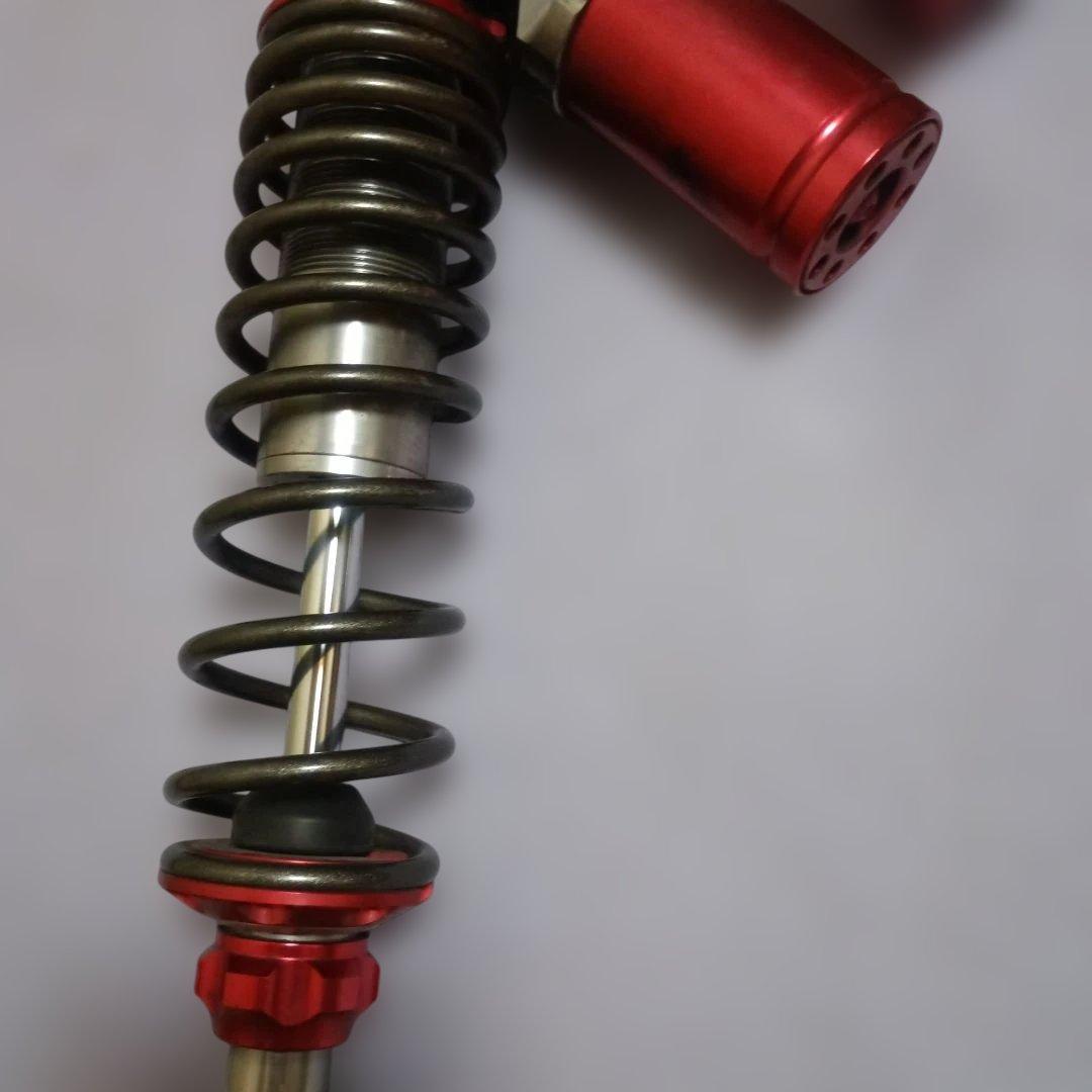 シグナスx　リアRPM ショックアブソーバー 赤/黒