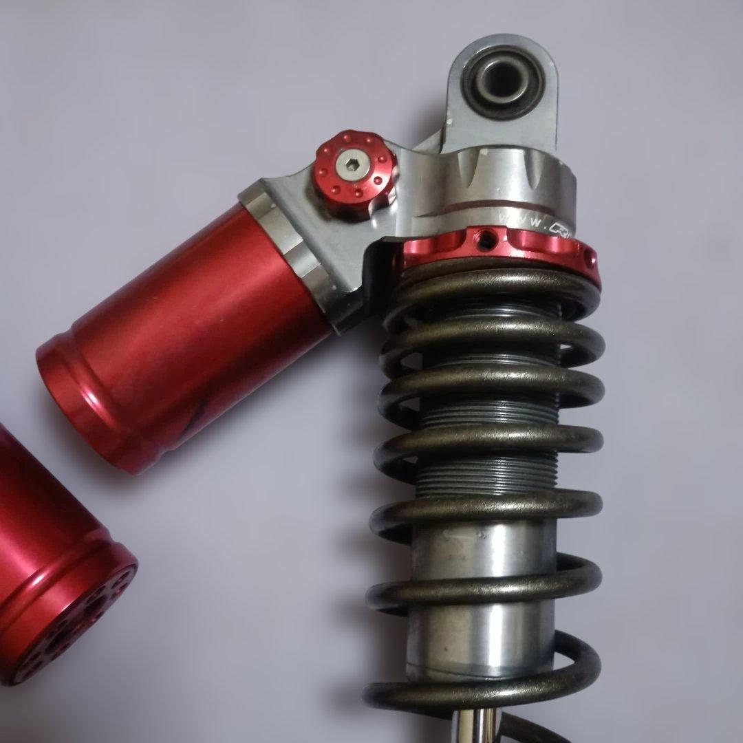 シグナスx　リアRPM ショックアブソーバー 赤/黒