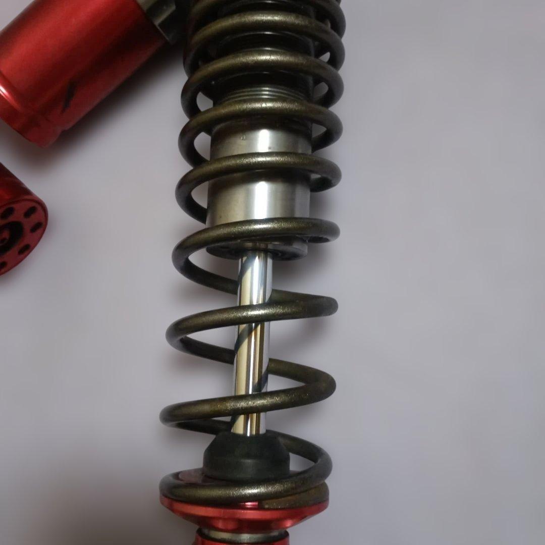 シグナスx　リアRPM ショックアブソーバー 赤/黒