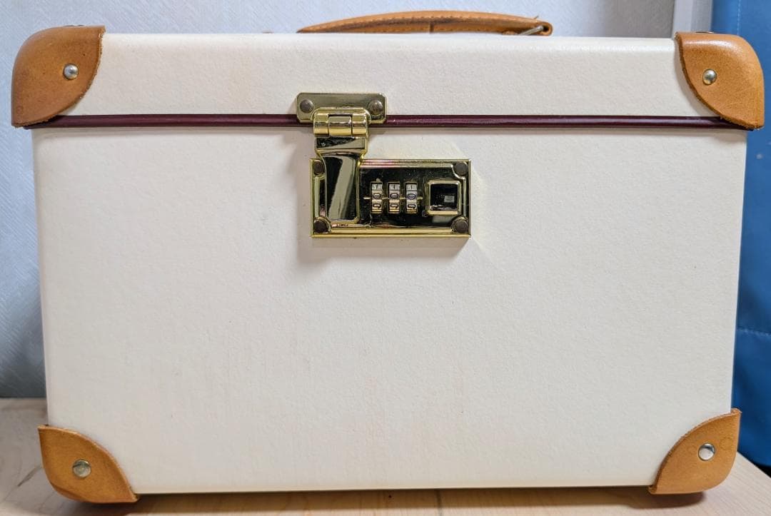 26万 GLOBE-TROTTER サファリ ヴァニティケース