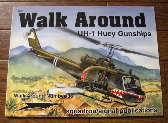 洋書 Walk Around UH-1 Huey Gunships